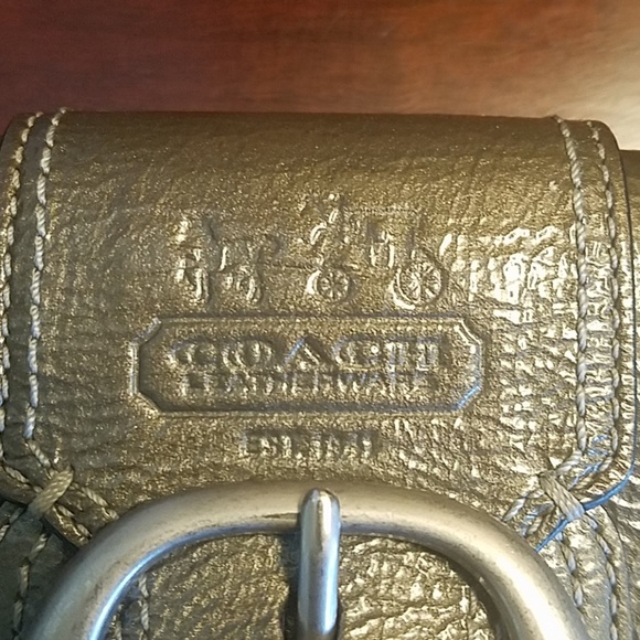 Coach wristlet - Picture 3 of 7